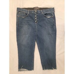 Torrid premium Women's 22 reg Cropped jeans: Sky High Skinny fit, Button Fly
